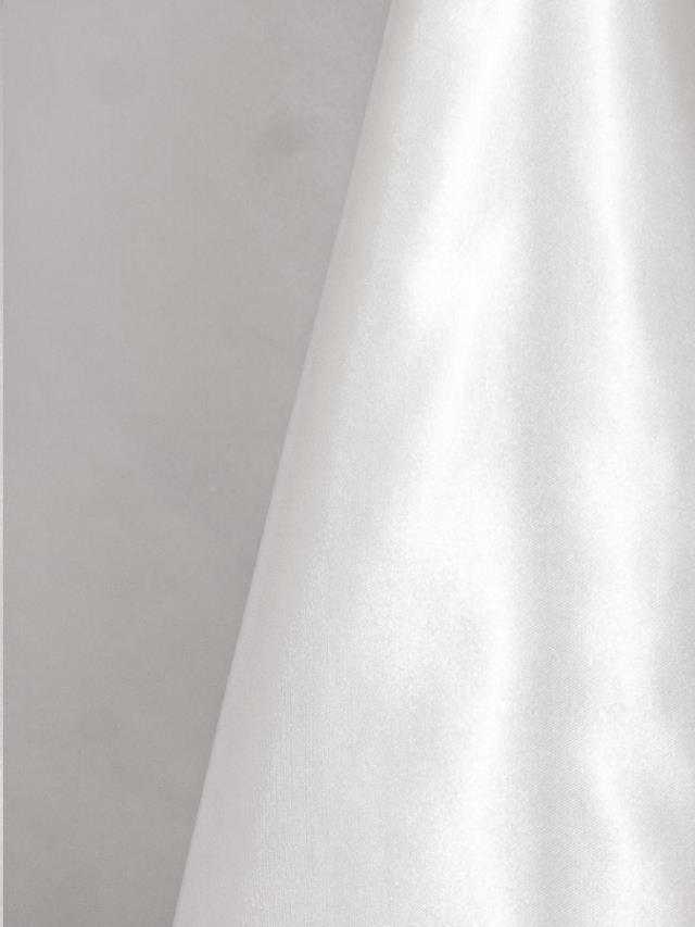 Where to rent CHAIRBAG SATIN WHITE in Cornelius NC